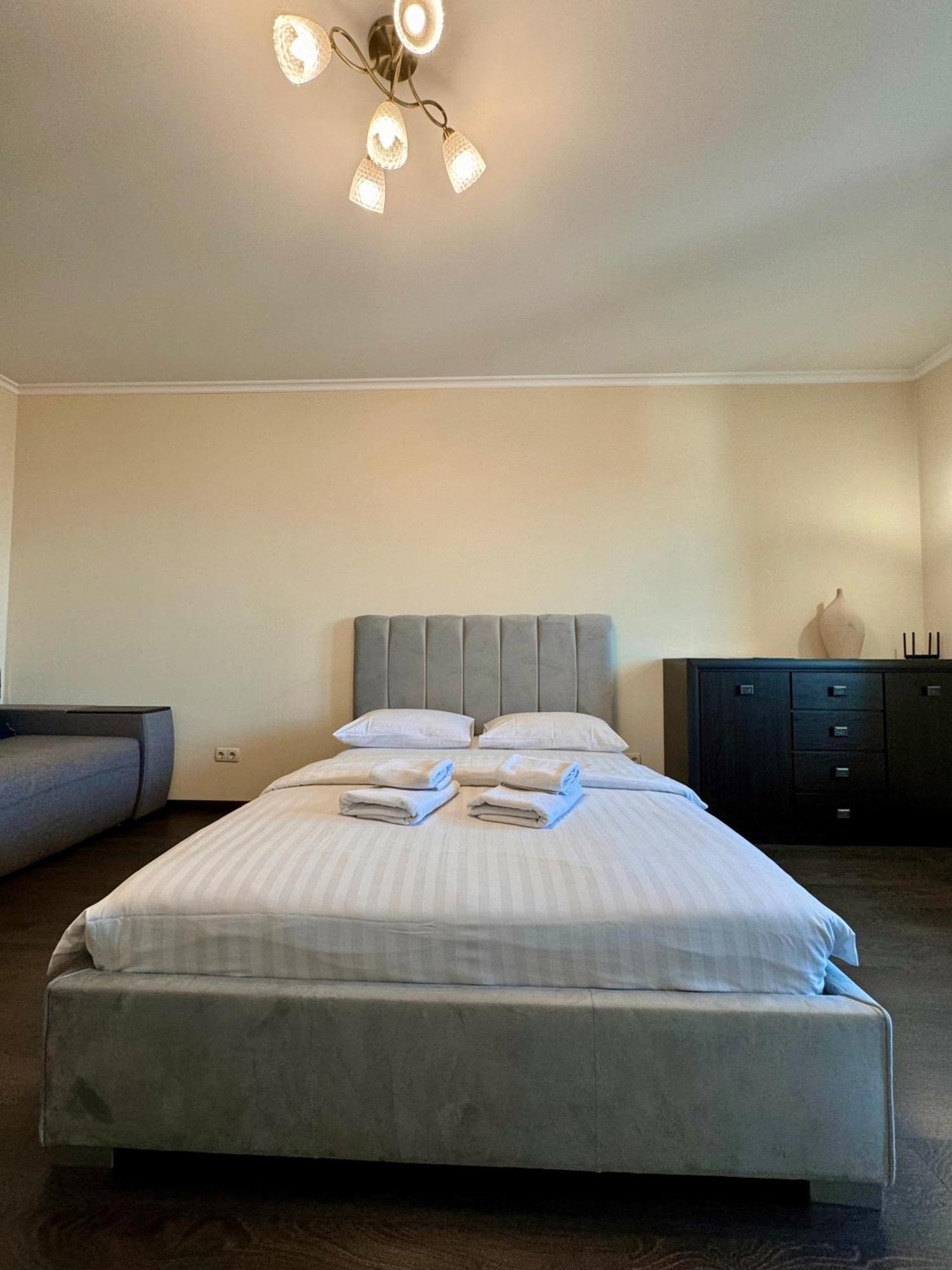 Apartpoltava Світлі Просторі Апартаменти 80М2 , 2-Окремі Кімнати, Новобудова Центр Чек Банківський 외부 사진