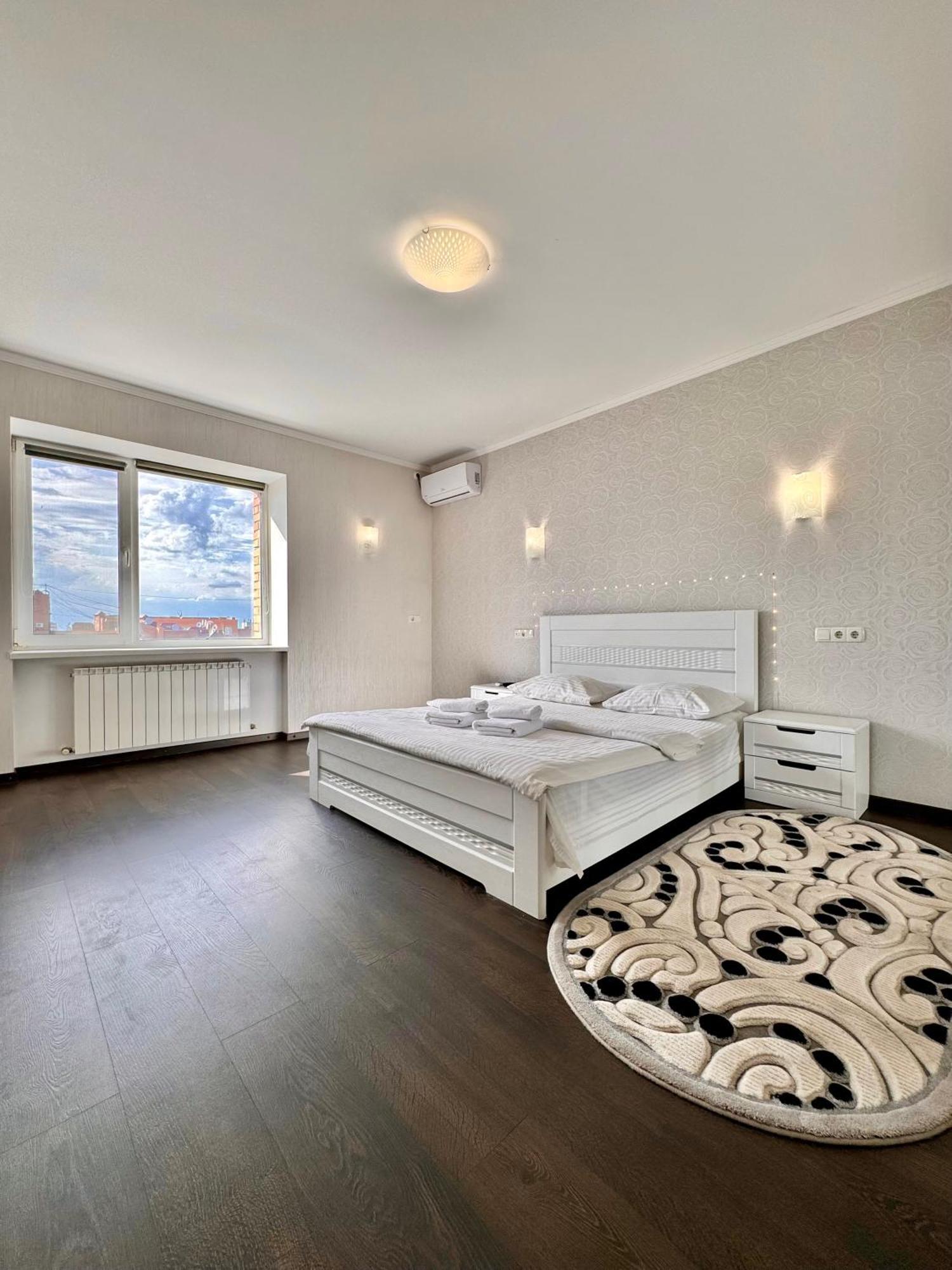 Apartpoltava Світлі Просторі Апартаменти 80М2 , 2-Окремі Кімнати, Новобудова Центр Чек Банківський 외부 사진